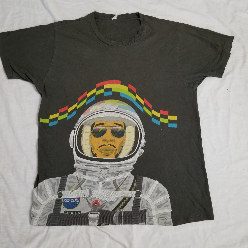 Vintage Kid Cudi Man on the Moon T Shirt Album Promo Day N Nite Astronaut Medium